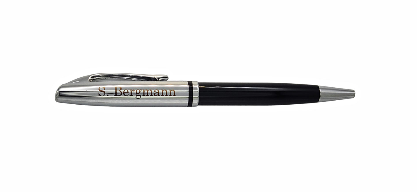 Pelikan Jazz Classic Kugelschreiber beim Schreiben – praktisches Büroaccessoire mit persönlicher Note