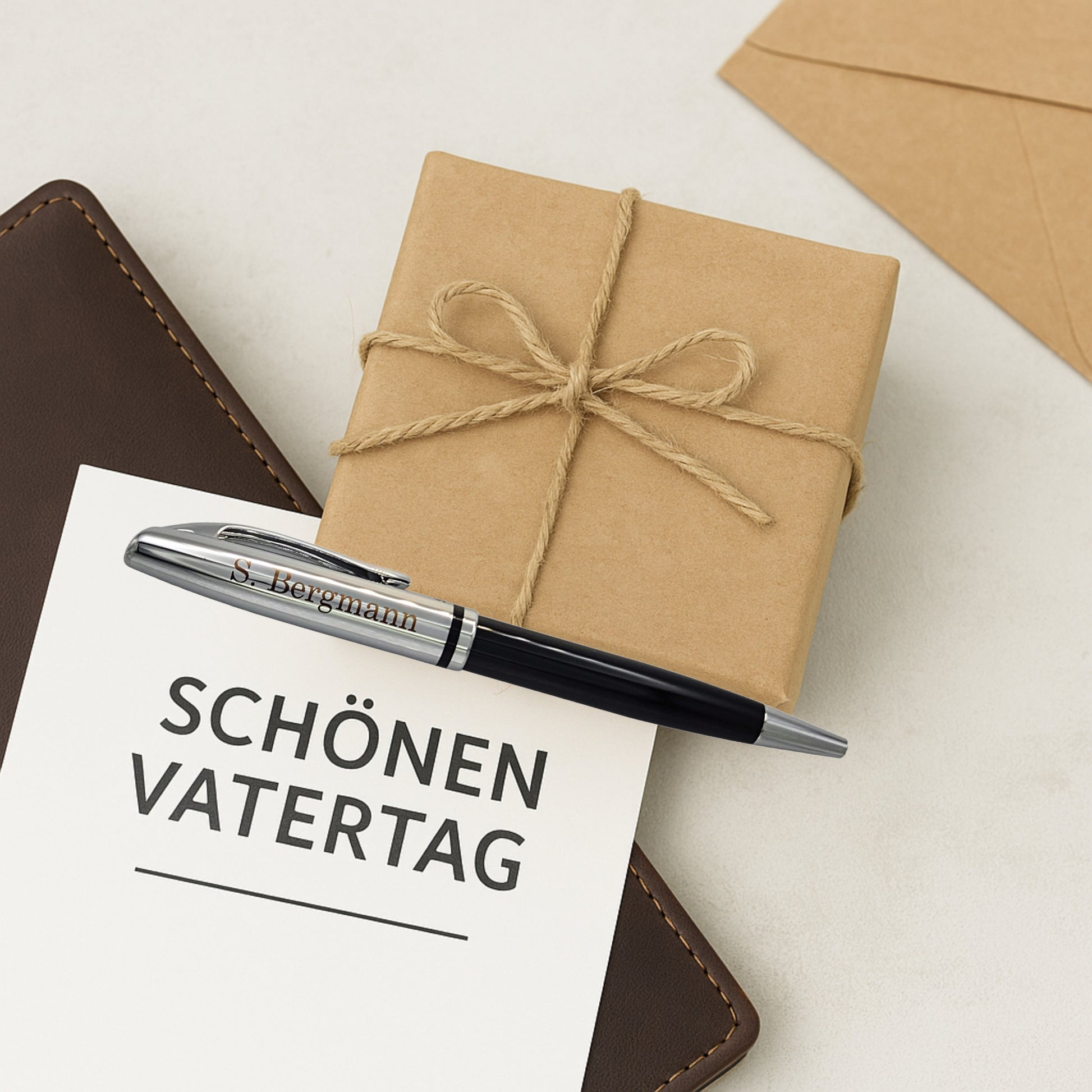 Pelikan Kugelschreiber mit Namensgravur – personalisierbares Geschenk für Männer und Frauen